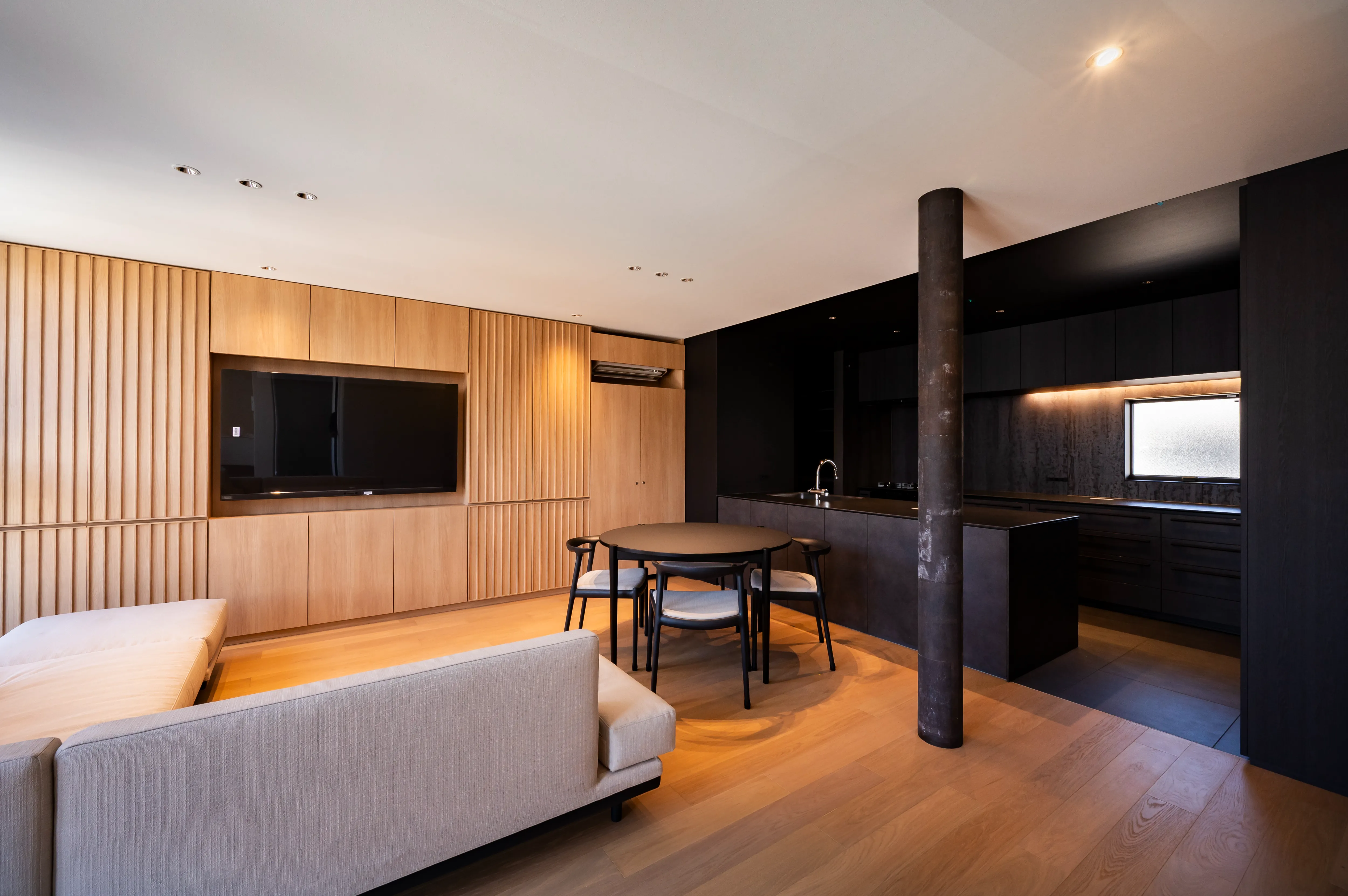 Gallery 03