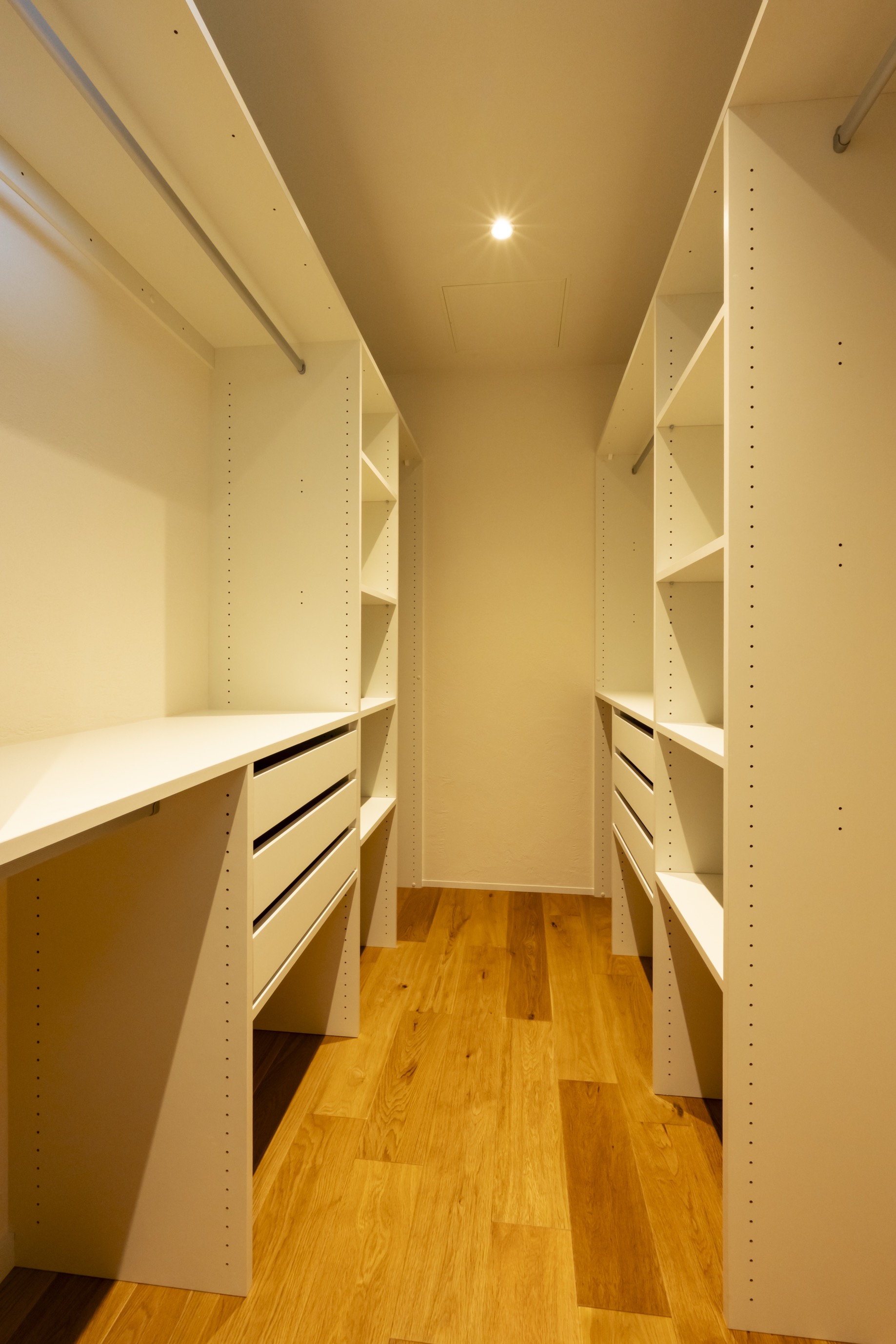 Gallery 12